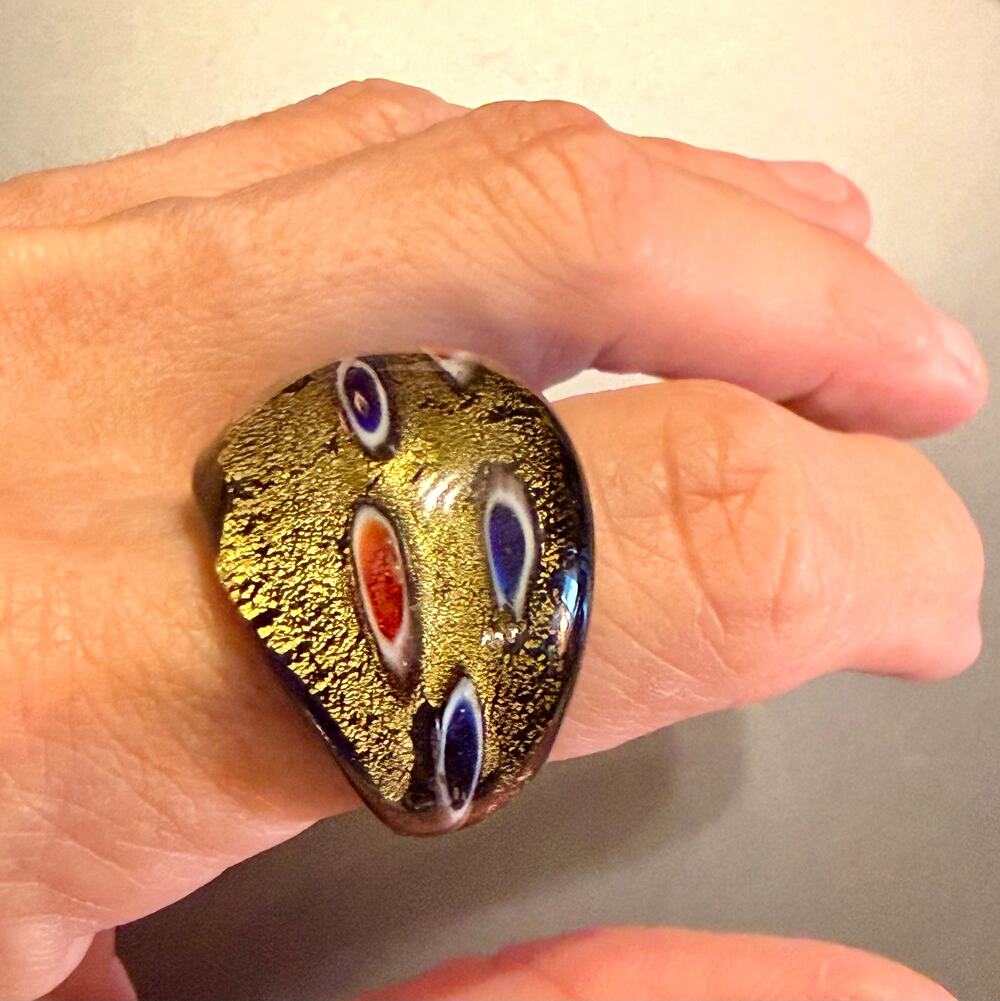 Stunning Murano Glass Style Gold Black Ring Size 7.5 US